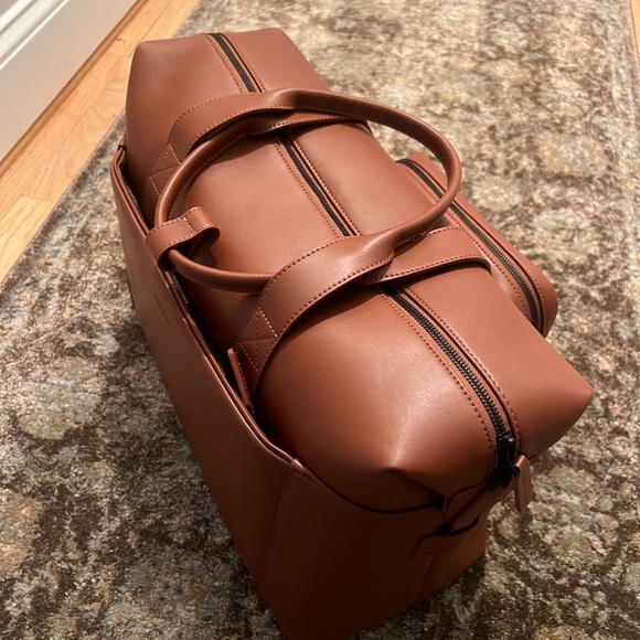 Monos Travel Metro Duffel carry on luggage in Mahogany— BRAND NEW - Picture 3 of 4